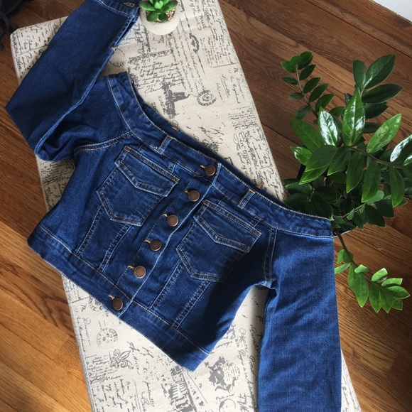 FashionNovaCloserOffShoulderWovenDenimTop😍 - Picture 4 of 8